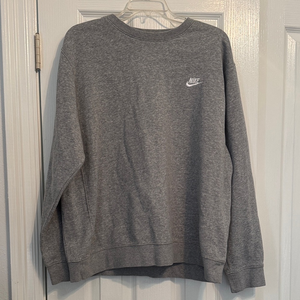 Nike Men's Classic Gray Crewneck Sweatshirt